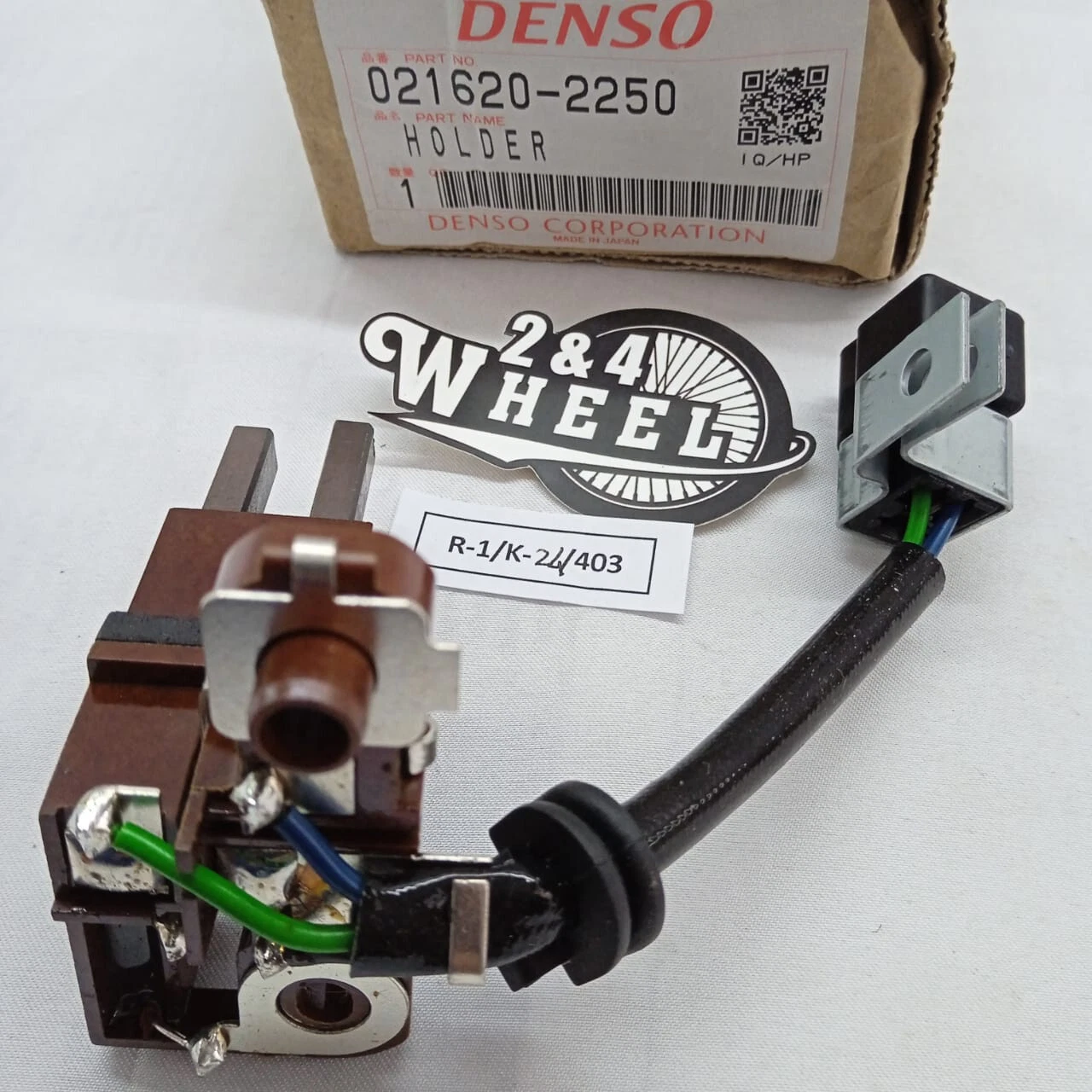 Denso Alternator 14V Brush Box Holder For Daihatsu Toyota 021620-2250 NEW
