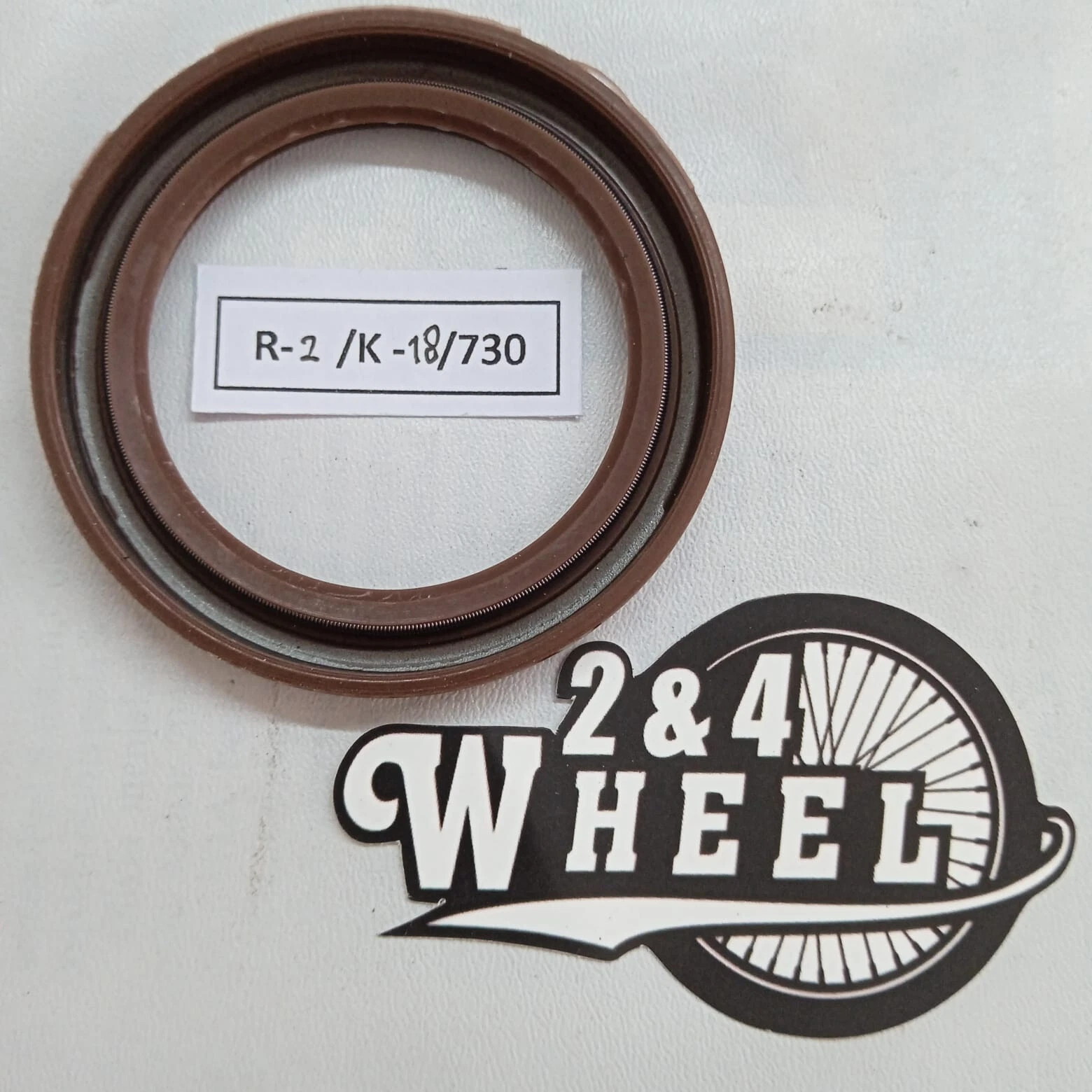 Mitsubishi Front Crankshaft Oil Seal MD343563 NEW - Image 3