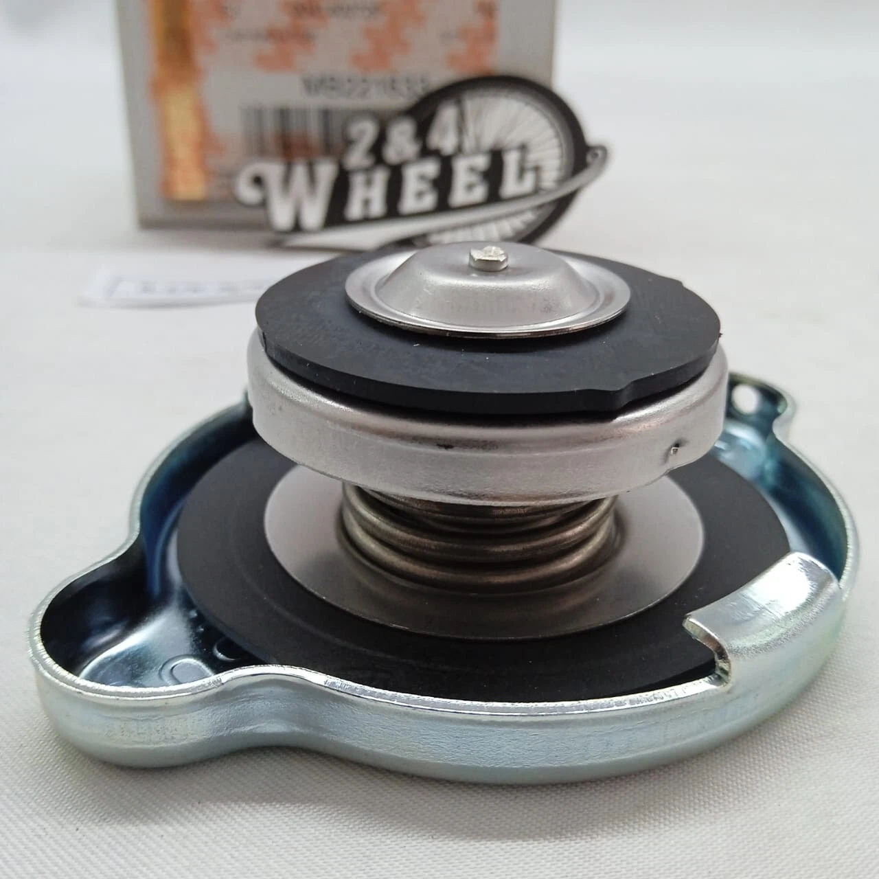 Mitsubishi Pajero Montero Radiator Cap MB221633 NEW OEM - Image 6