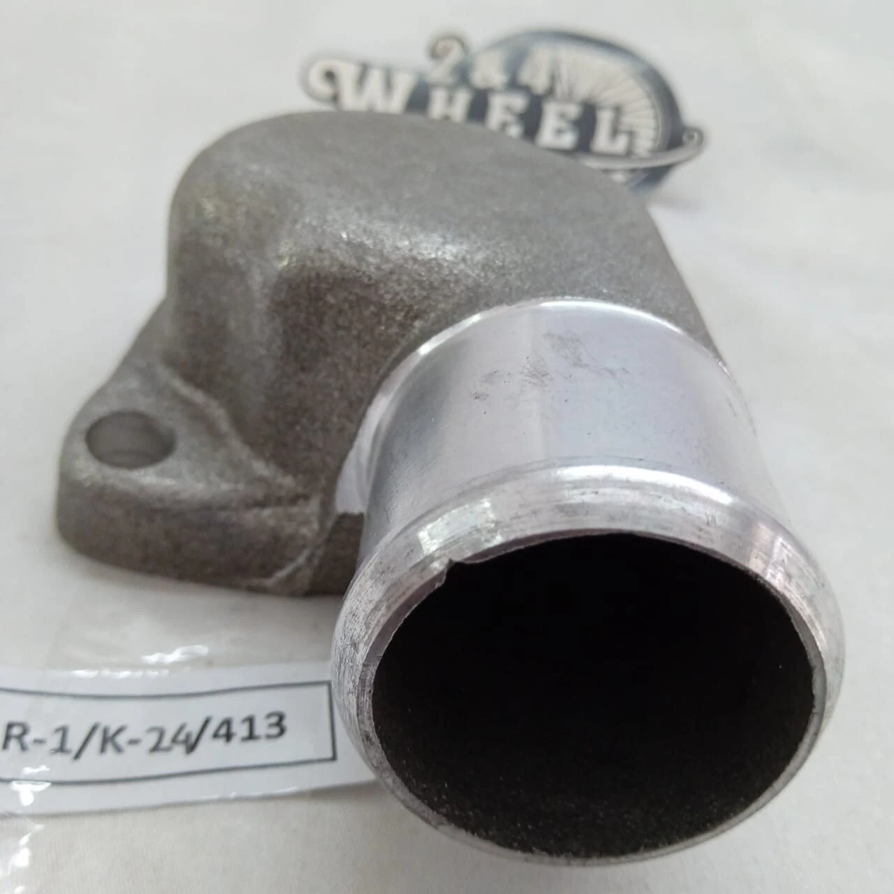 Water Elbow Outlet Thermostat Cover Fit Mitsubishi Colt 1100 MD010550 NEW - Image 3