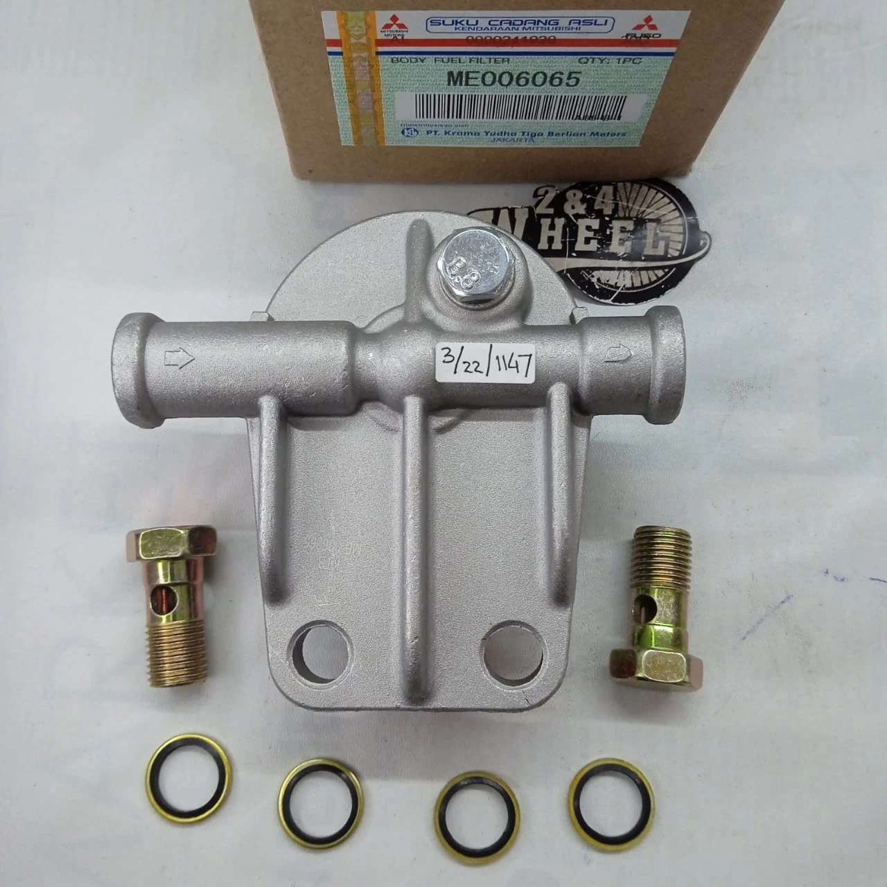 Mitsubishi Fuso Canter FE111 FE211 FE434 FE444 FE125 FE73 FE83 Fuel Filter Head