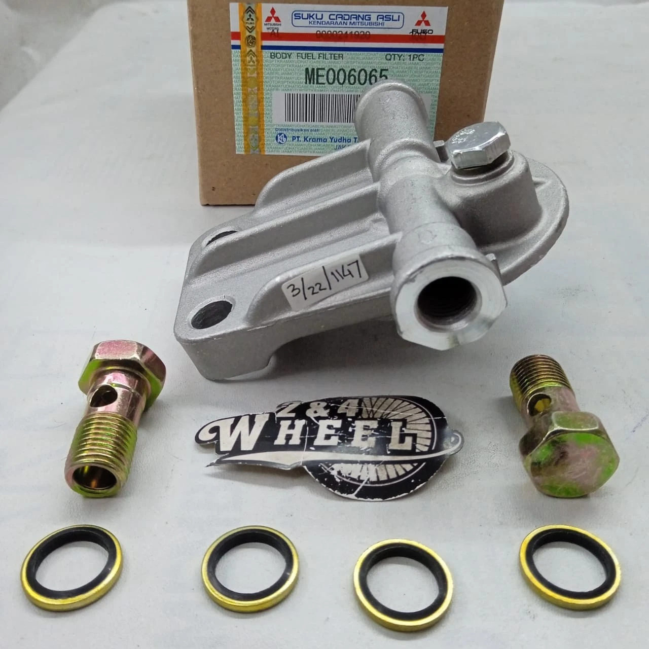 Mitsubishi Fuso Canter FE111 FE211 FE434 FE444 FE125 FE73 FE83 Fuel Filter Head - Image 3
