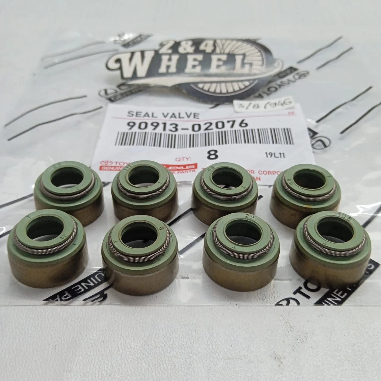 8Pcs Engine Valve Stem Oil Toyota Land Cruiser BJ60 BJ70 Dyna Toyoace BU60 NEW - Image 2