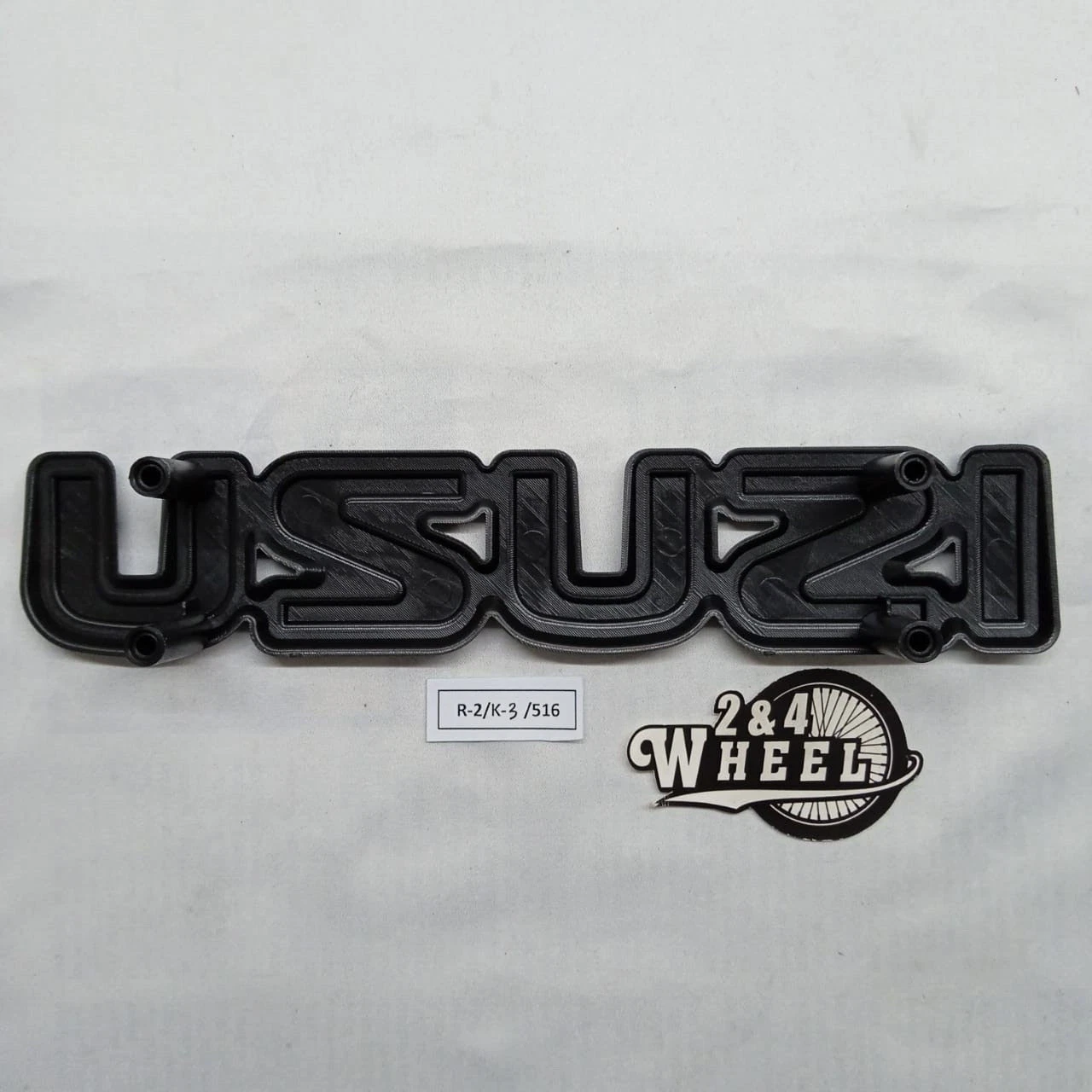 Isuzu Rodeo KB20 KB25 KB28 KB40 Trooper Front Grille Badge Emblem NEW GENUINE - Image 2