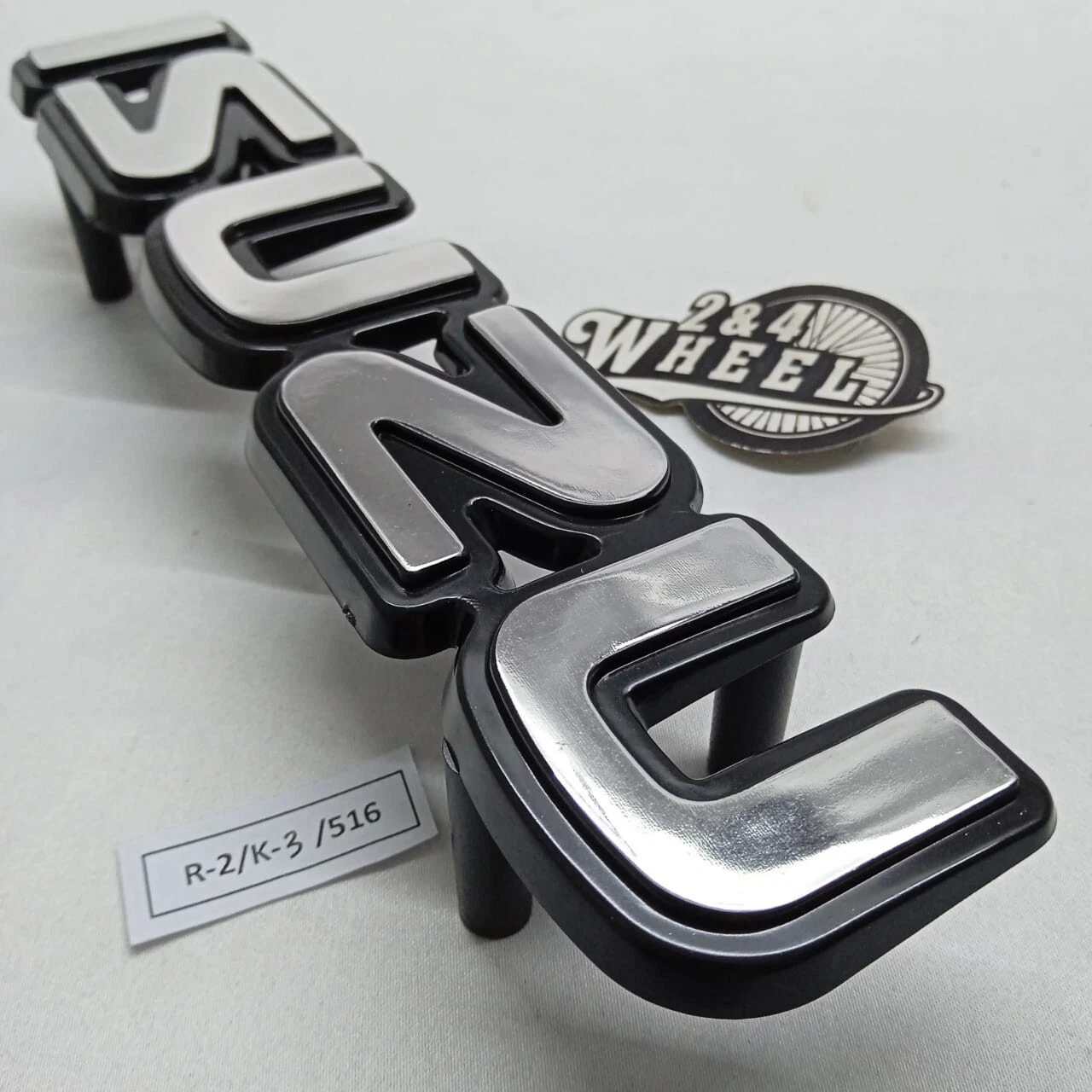 Isuzu Rodeo KB20 KB25 KB28 KB40 Trooper Front Grille Badge Emblem NEW GENUINE - Image 4