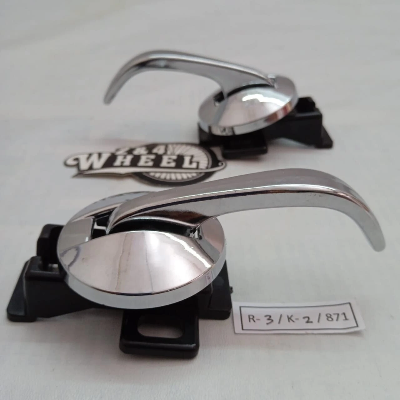 Chevrolet LUV KBD25 Inner Door Opening Handle Pair 2pcs Lh/Rh NEW - Image 2