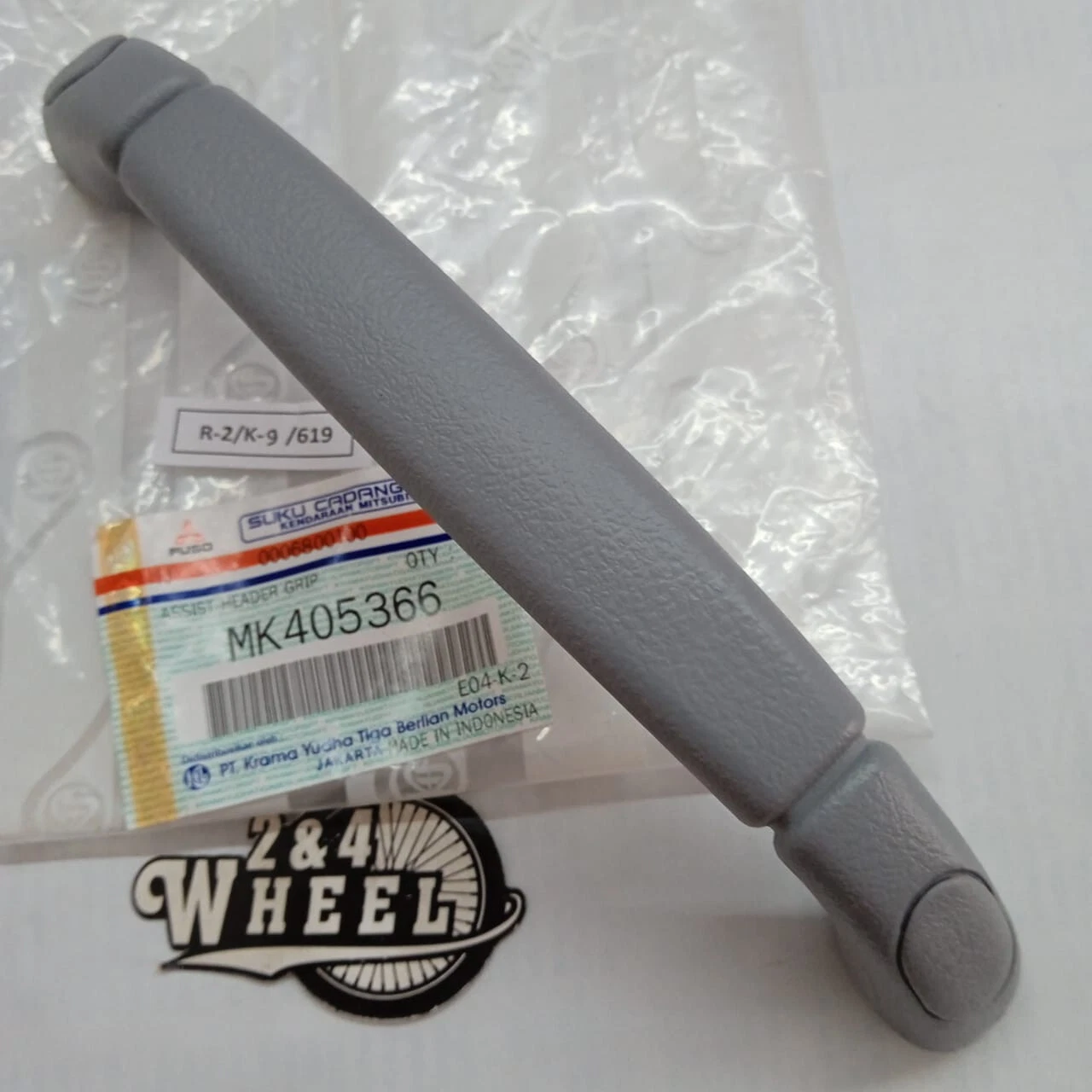 Mitsubishi Fuso Canter FE434 FE444 Front Door Interior Handle Grip Assist - Image 4