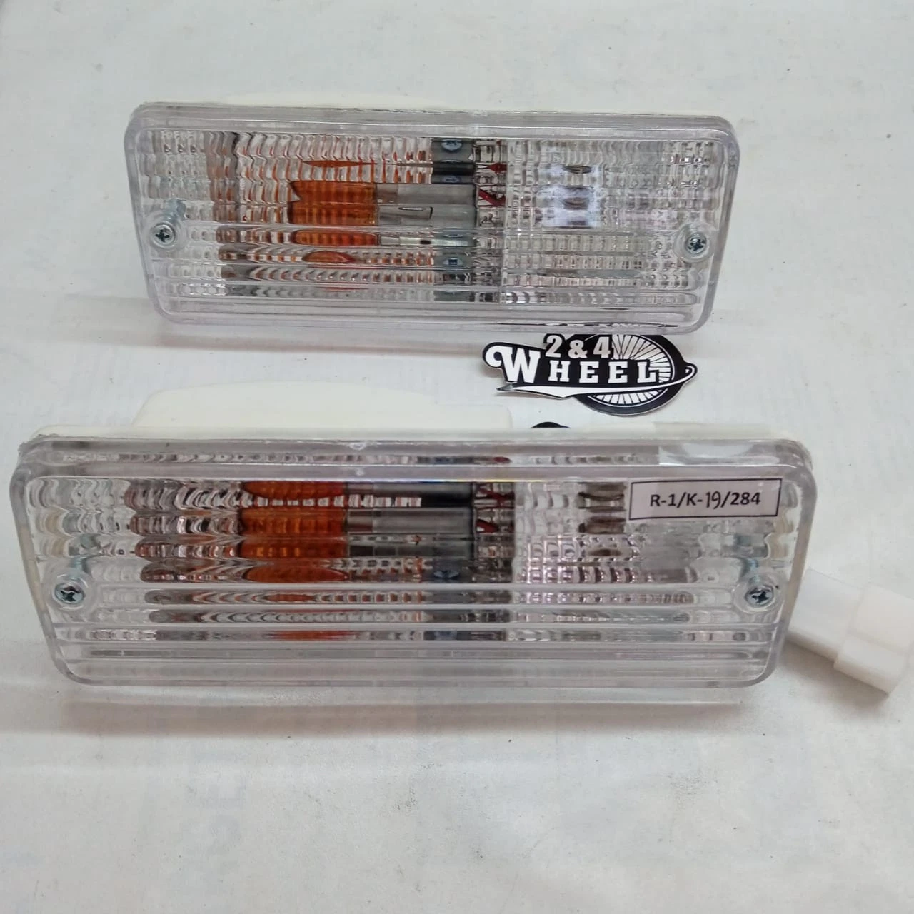 Suzuki Jimny Samurai Sierra SJ410 SJ413 Front Turn Signal Lamps Assy 1Pair NEW - Image 2