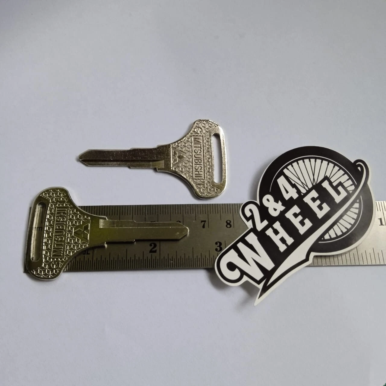 Mitsubishi FUSO CANTER FE FE110 FE111 FE211 Key Blank 2Pcs - Image 3