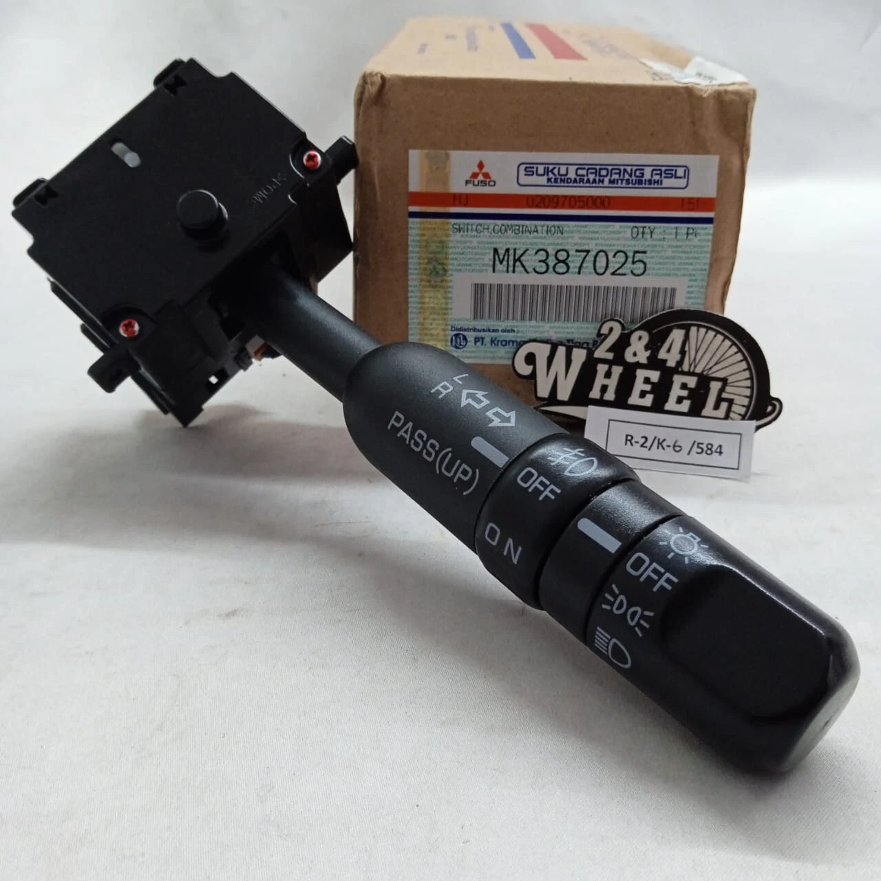 Mitsubishi Fuso Canter FE110 FE111 FE71 FE73 Switch Combination MK387025 NEW - Image 2