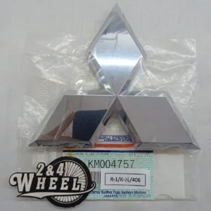 Front Grille Badge Emblem Mitsubishi FUSO CANTER FE110 FE111 FE211 NEW OEM