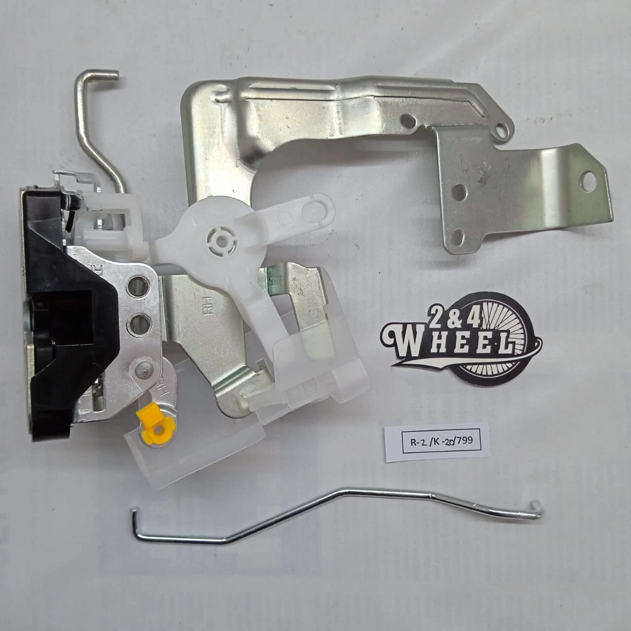 Mitubishi Fuso Canter FE71 FE72 FE74 FE75 FE110 Front Door Latch Lock RH NEW - Image 3