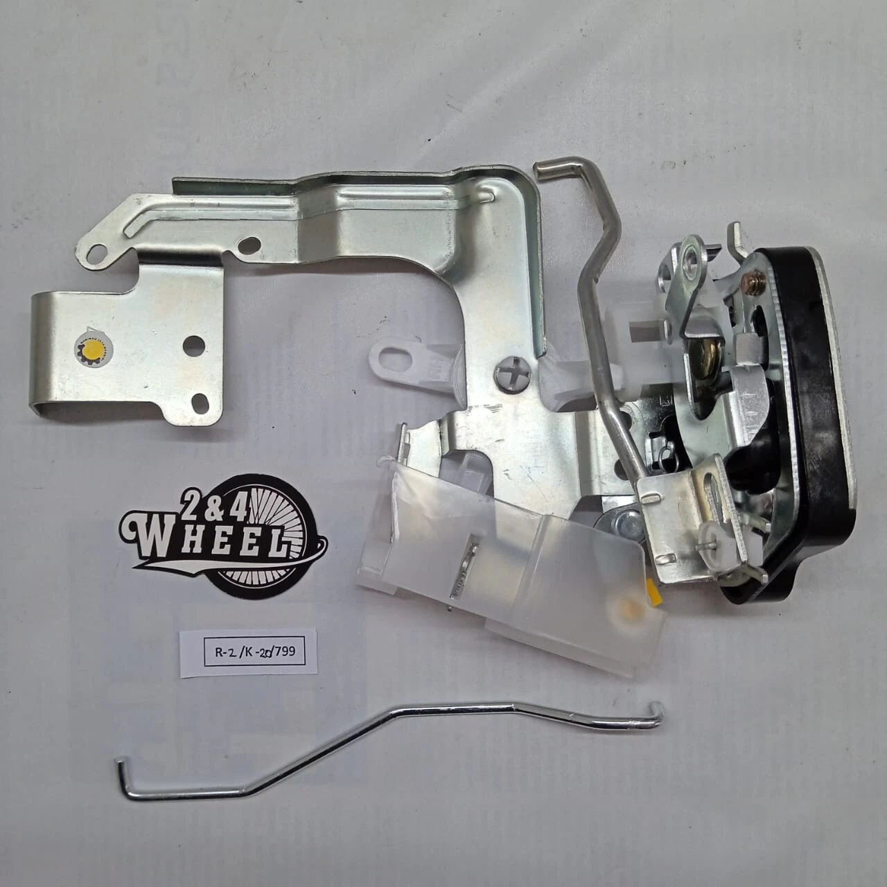 Mitubishi Fuso Canter FE71 FE72 FE74 FE75 FE110 Front Door Latch Lock RH NEW - Image 4