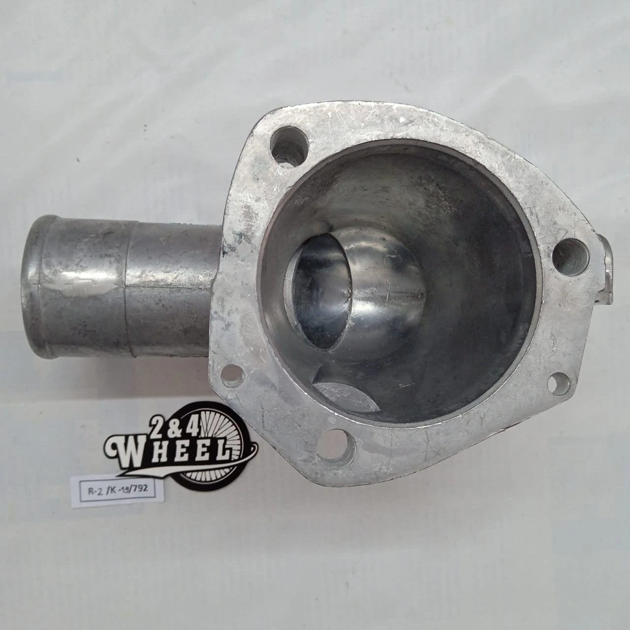 Mitsubishi Fuso Canter Turbo FE71 73 Water Outlet Cover Thermostat ME224760 NEW - Image 7