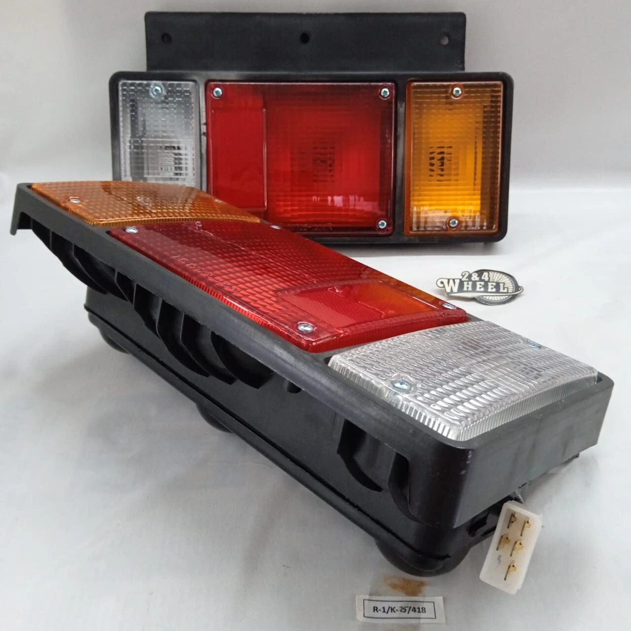 Isuzu ELF Truck NPR NKR NQR Tail Light Lamp Set 1Pair L/R NEW - Image 3