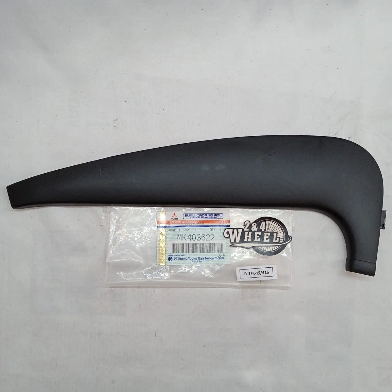 Garnish Front Door Delta Mitsubishi Fuso Canter FE71 72 74 75 FE110 111 MK403621 - Image 7