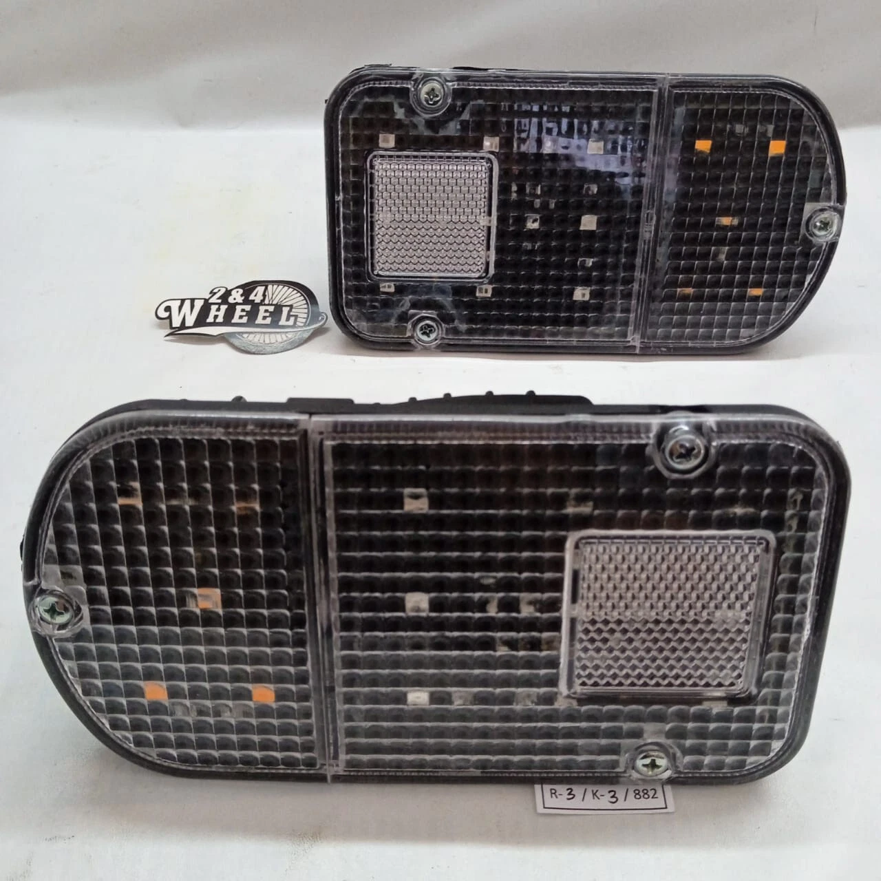 Mitsubishi Minicab Truck U41T U42T Cushman Bravo Tail Light Tail Lamp LED 1Pair