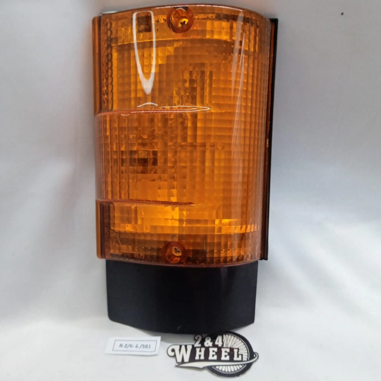 Mitsubishi FUSO CANTER FE444 Front Indocator Lamp RH NEW