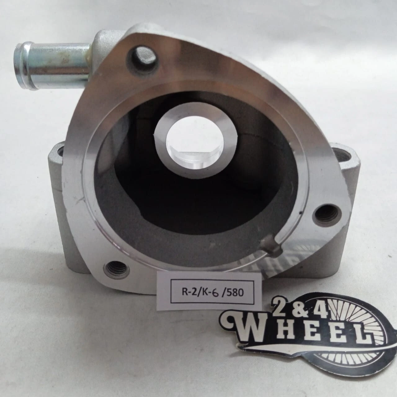 Mitsubishi Fuso Canter FE110 FE111 FE211 Case Thermostat Housing Water Outlet - Image 5