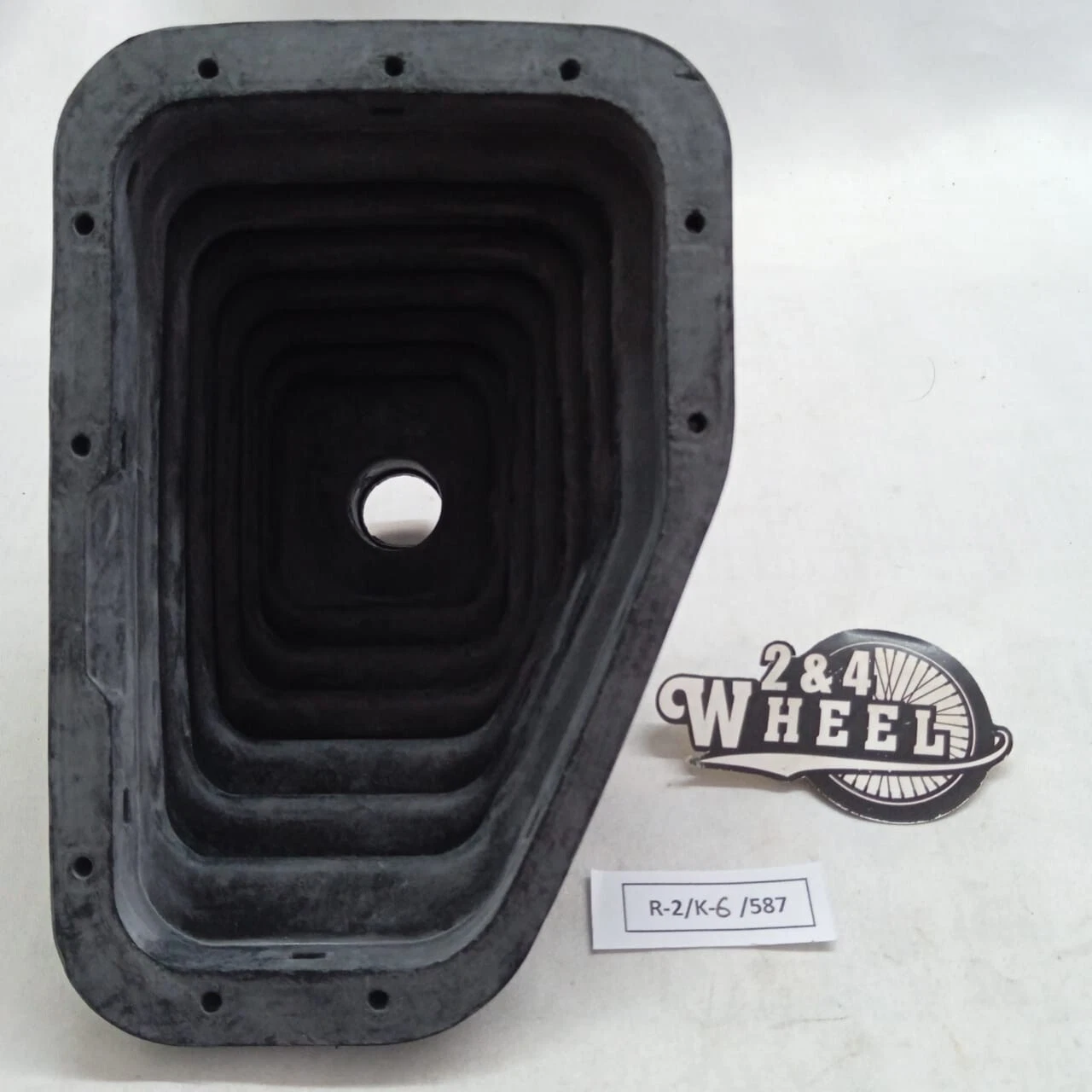 Mitsubishi FUSO CANTER FE434 FE444 Shifter Lever Boot Rubber MC113802 NEW - Image 6