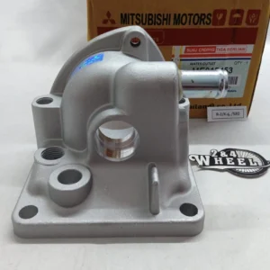 Mitsubishi FUSO CANTER FE110 FE111 FE211 Case Thermostat Housing ME015453 NEW
