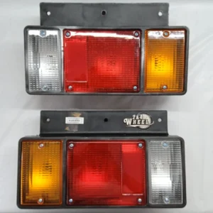 Tail Light Lamp Set 1Pair Isuzu  ELF Truck NPR NQR NKR Lh/Rh NEW