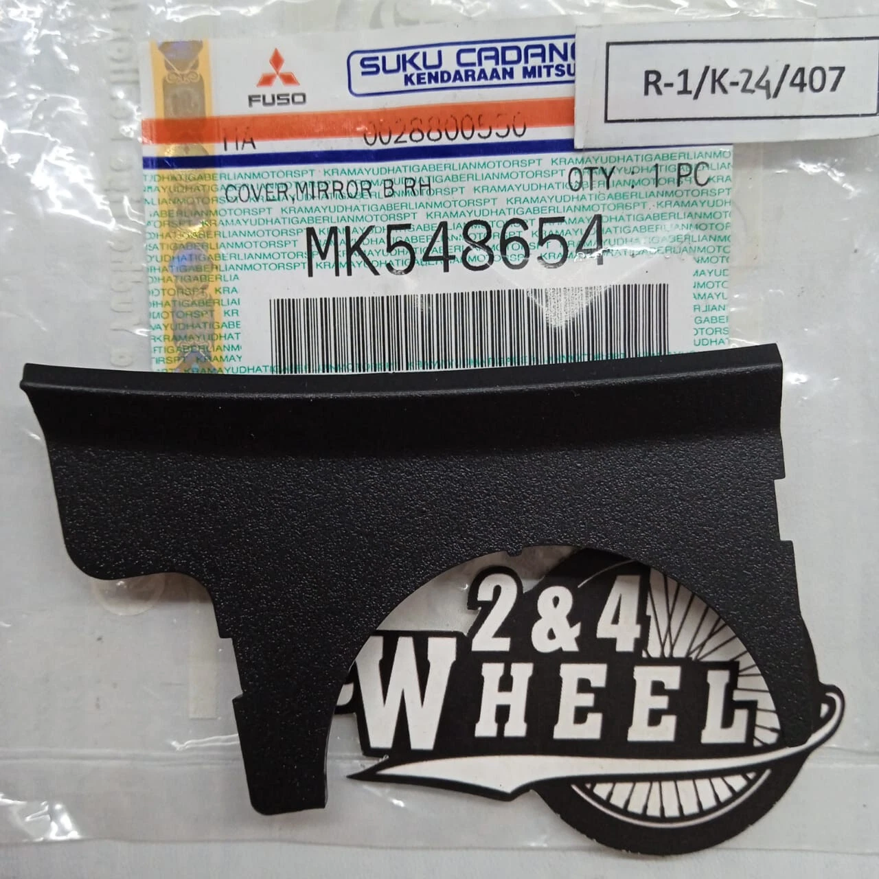 Mitsubishi Fuso Canter FE73 FE83 FE84 FE125 Mirror Arm Upper Cover Set L/R - Image 4