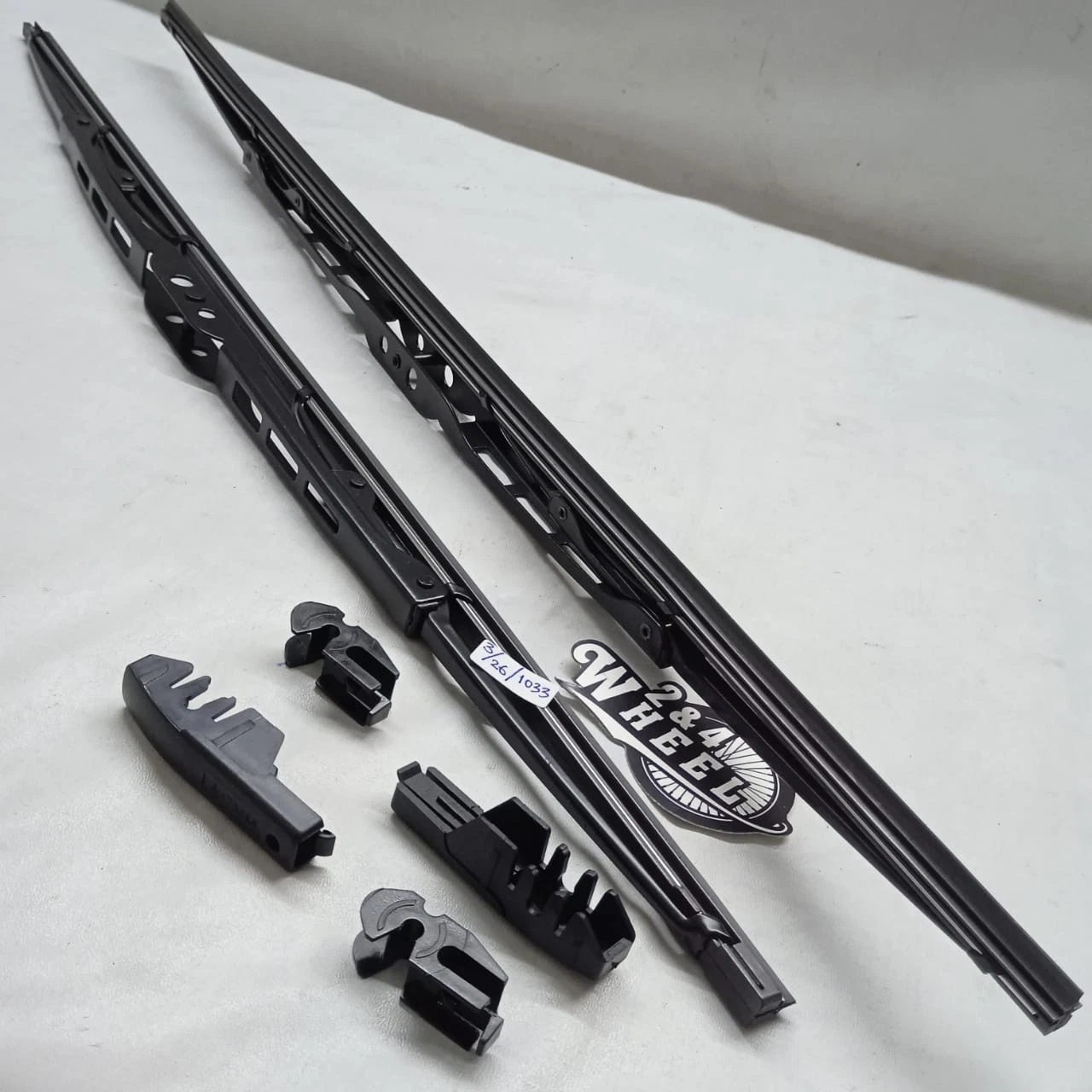 Mitsubishi Fuso Canter FE125 FE73 FE83 Winshield Wiper Blade Pair Lh/Rh RHD - Image 4