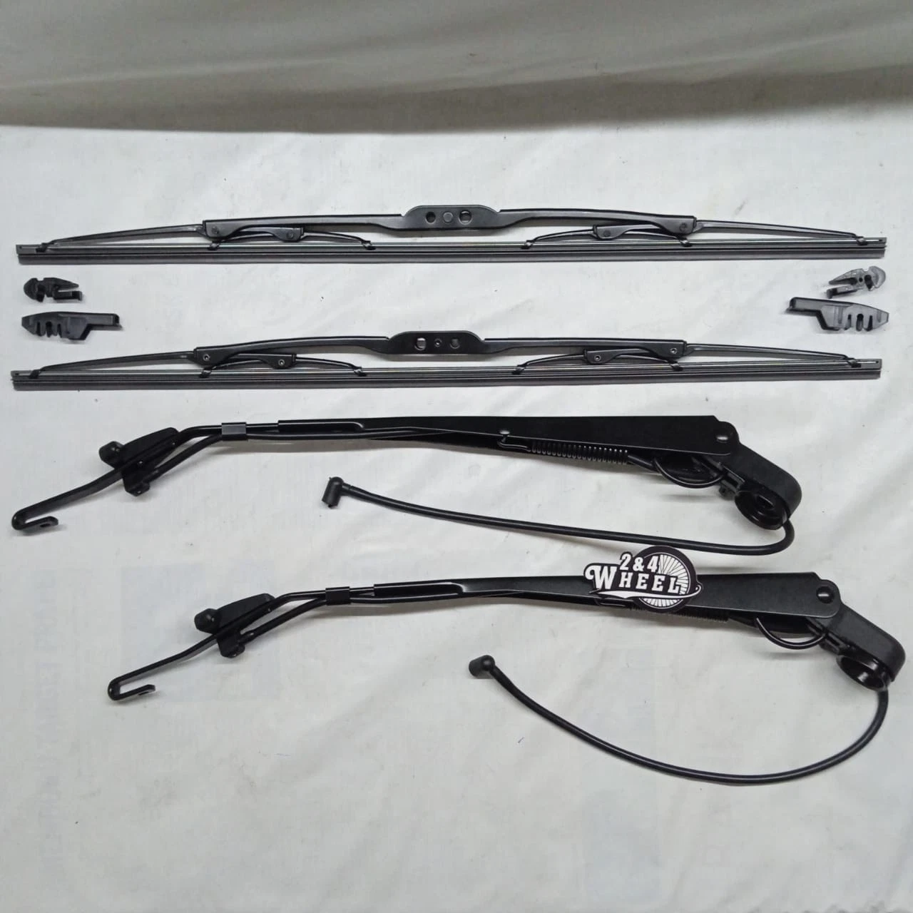 Mitsubishi Fuso Canter FE125 FE73 FE83 Winshield Wiper Arm Blade SET Lh/Rh RHD