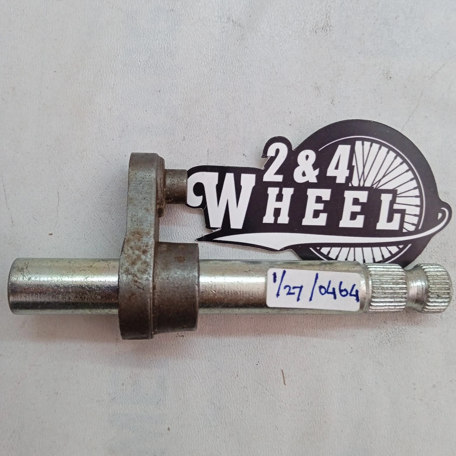 Yamaha DT100 DT100X DT100B MX100 Change Shaft Assy 401-18102-00 NOS - Image 2