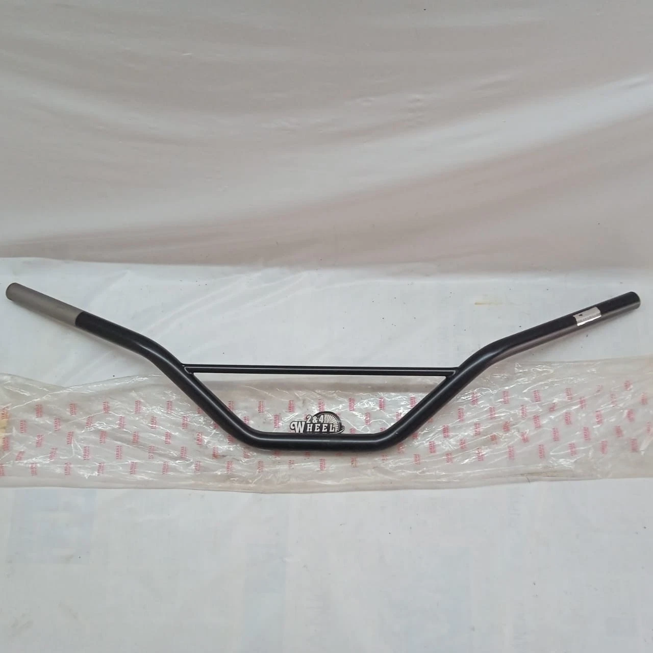Yamaha 3WL-F6111-00-33 3WLF61110033 Handlebar Handle Yamaha YT115 NOS GENUINE