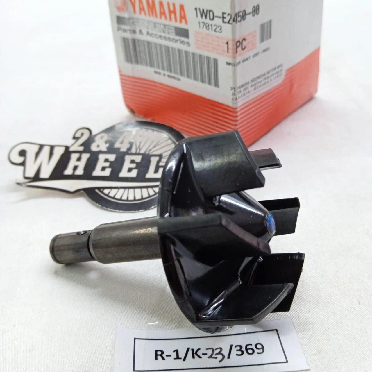 Yamaha YZFR3 MT-03 Impeller Shaft Water Pump 1WD-E2450-00 NEW OEM - Image 3