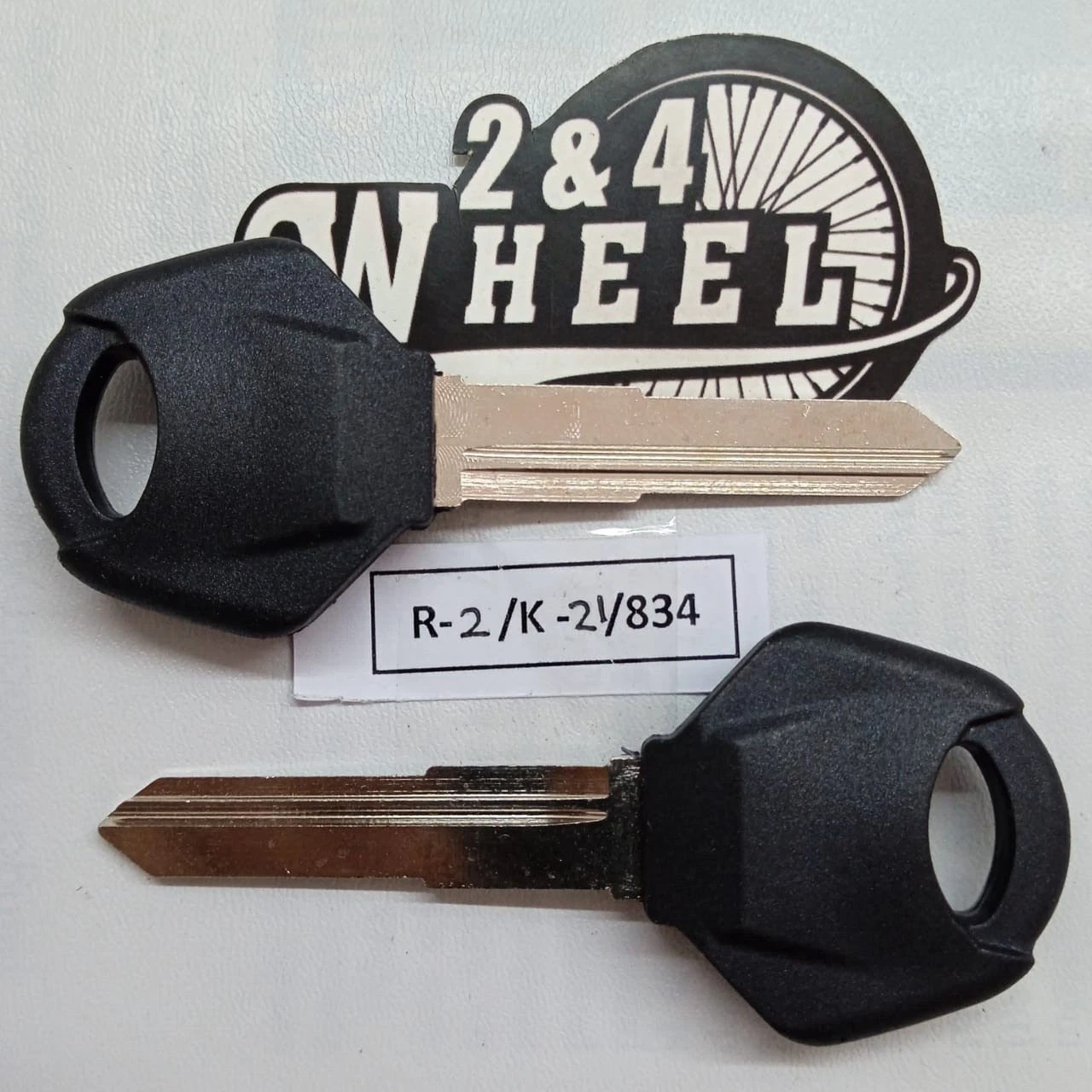 2Pcs Key Blank Uncut Plastic Head Key Fits For Yamaha Motorcycles NEW - Image 2