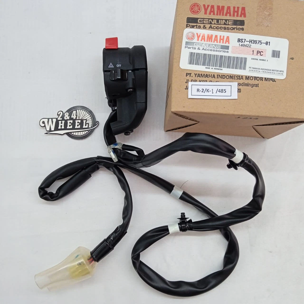 Yamaha YZFR3 YZF-R3 YZF R3 Right Handle Switch BS7-H3975-01 NEW GENUINE
