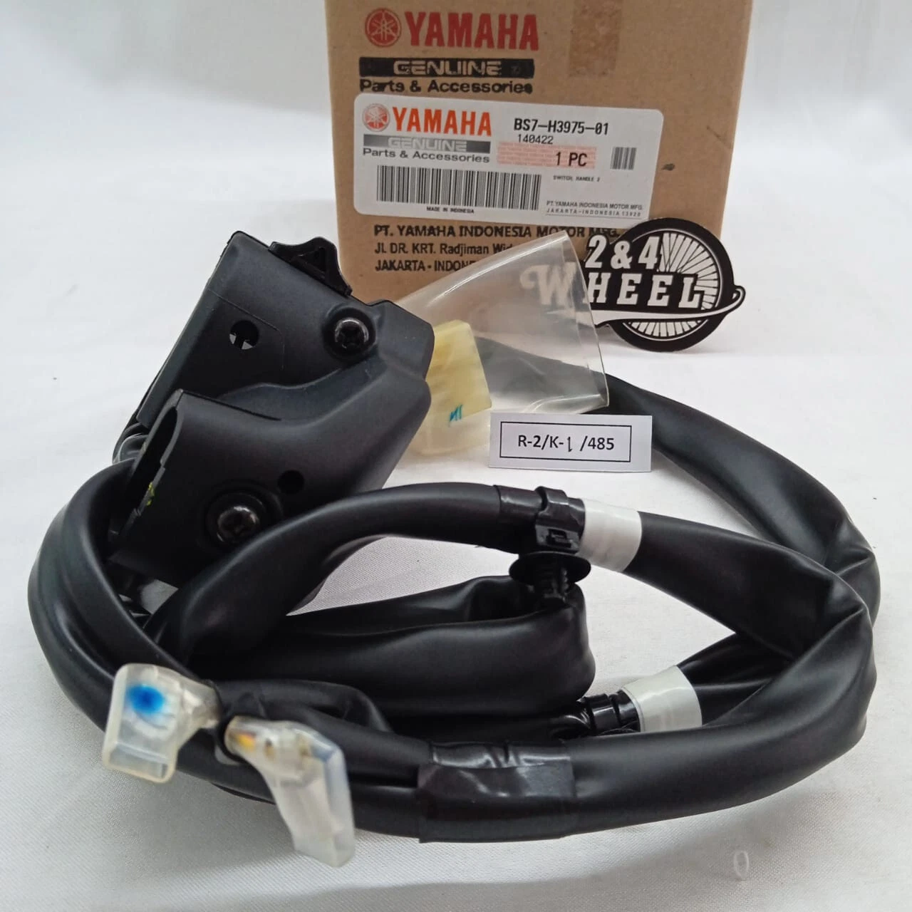 Yamaha YZFR3 YZF-R3 YZF R3 Right Handle Switch BS7-H3975-01 NEW GENUINE - Image 5