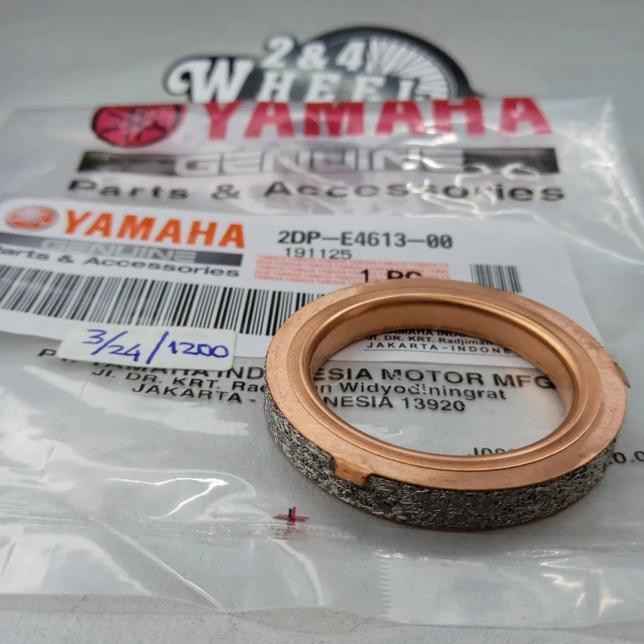 Yamaha GPD125 NMAX N-MAX Gasket Exhaust Pipe 2DP-E4613-00 NEW - Image 3