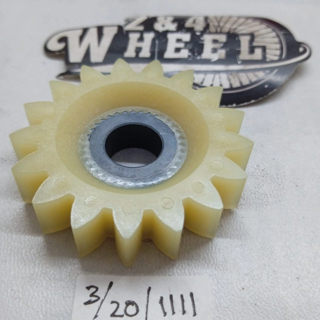New Genuine Yamaha YZF R3 MT03 2015-2024 Oil Pump Gear idle 1WD-E3341-00 - Image 4