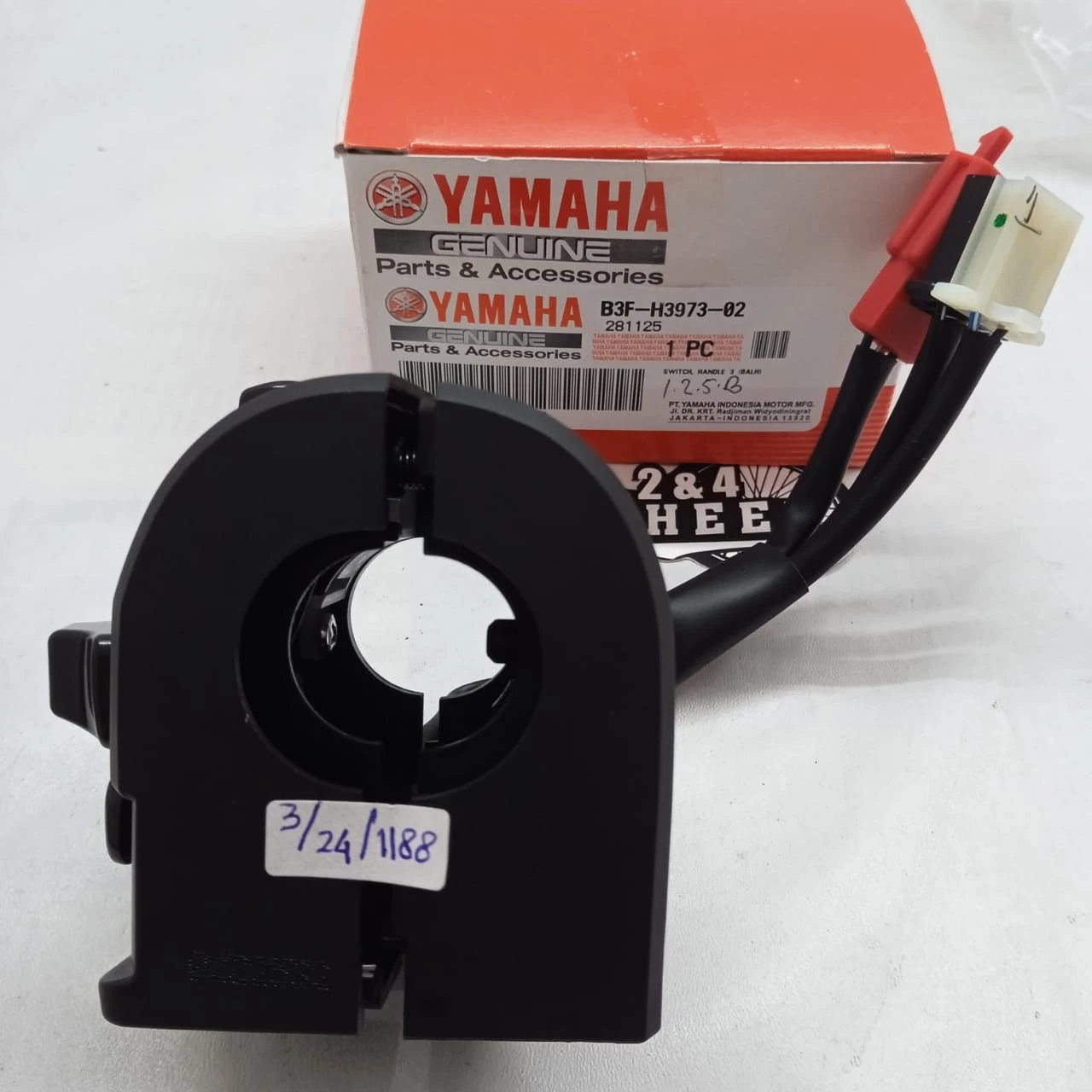 New Genuine Yamaha NMAX125 N-MAX 125 Right Starter Control Switch B3F-H3973-02 - Image 2