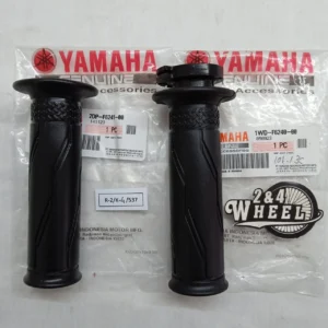 NEW GENUINE Yamaha YZFR3 YZF-R3 MT-03 MT-25 2015-2023 Handgrip 1 Pair L/R