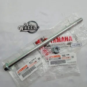 Genuine Yamaha RX King RX 135 Swingarm Shaft Pivot with Nut 3AY-F2141-01