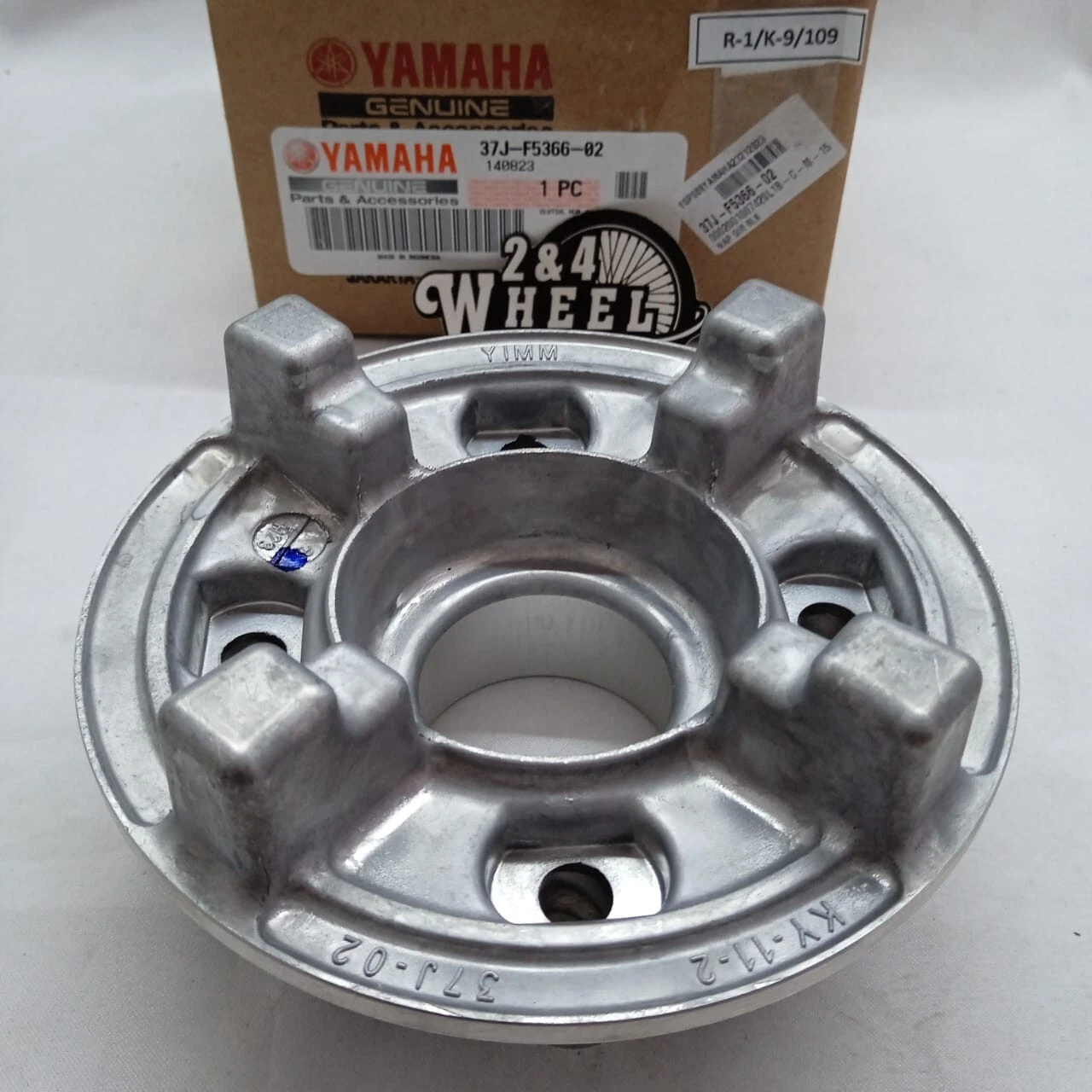 Yamaha RX115 RXS YT115 Hub Clutch Rear Sprocket Stay Bracket 37J-F5366-02 NEW - Image 5
