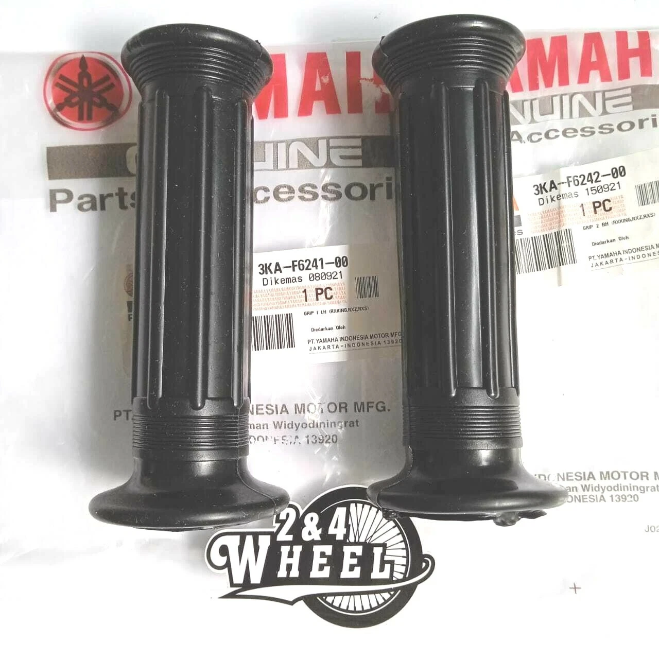 PAIR Yamaha YT115 RX135 RXK Handlebar Grip Grips RL 3KA-F6241-00 / 3KA-F6242-00