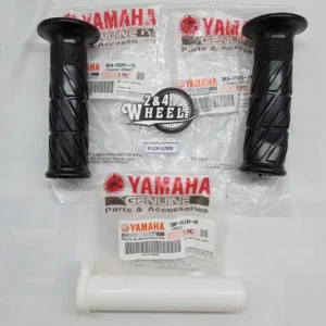 Yamaha RXK RXKing RX115 RX135 RXS YT115 Grip Pair RL +Throttle Pipe Tube Genuine
