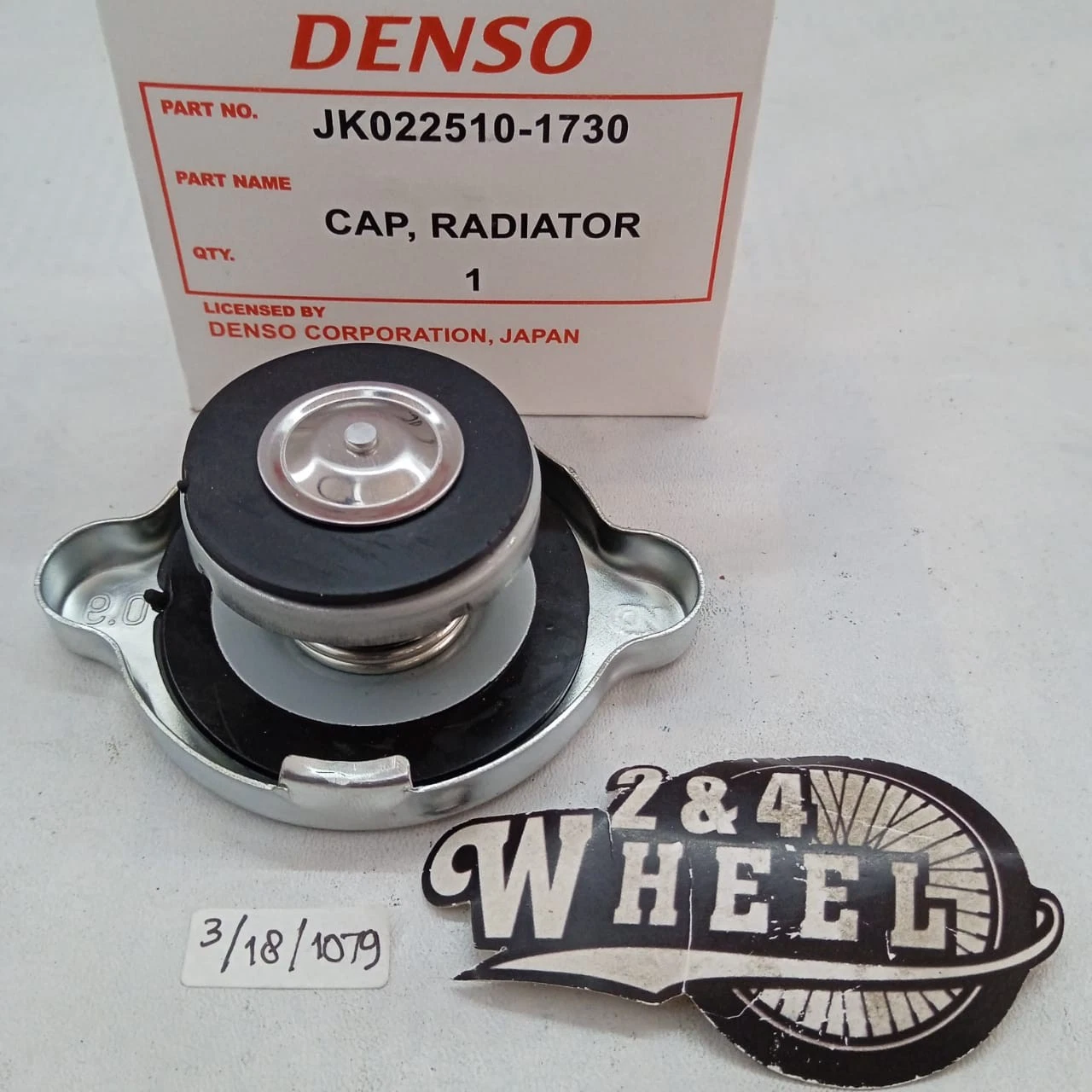Toyota Land Cruiser FJ40 FJ45 FJ55 BJ40 BJ42 HJ45 HJ60 Radiator Cap Denso 0.9 - Image 2