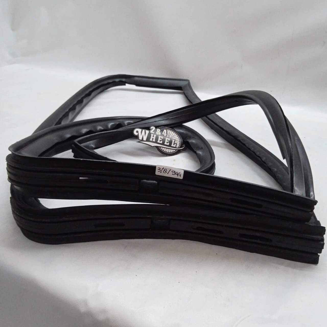 Toyota Land Cruiser BJ40 FJ40 FJ45 Vent Quarter Window Pair L/R NEW - Image 4